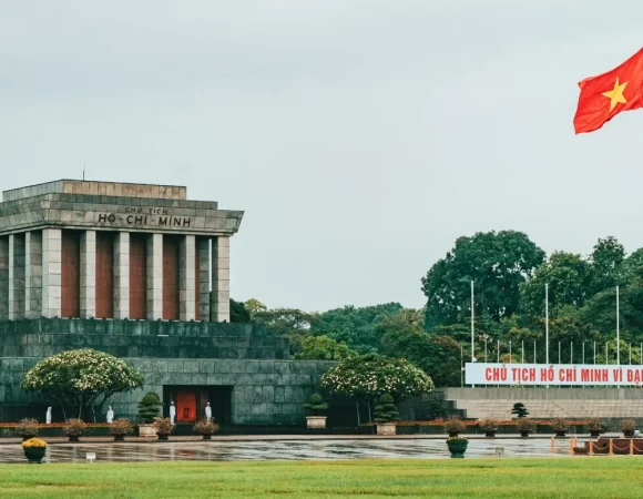 Tour VietNam Package 6 Days 5 Nights: Hanoi – Ha Long Bay – Da Nang