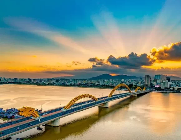 Tour 3D2N Explore Da Nang – Bridges, Beaches, and Ancient Towns
