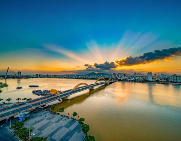 Discover Vietnam in 6 Days: A Journey Through Culture, Nature & History